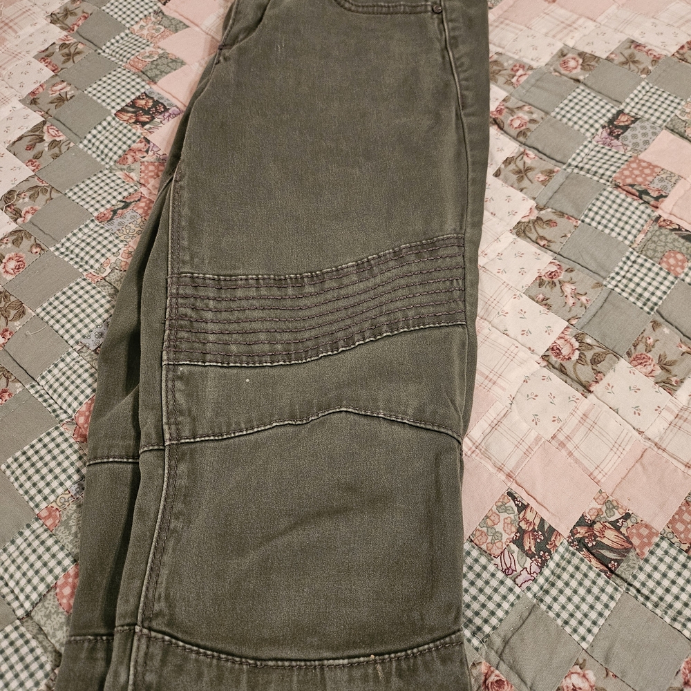 Kardashian Kollection Women's Moto Light Army Green Tappered Ankle Jeans - Picture 4 of 11